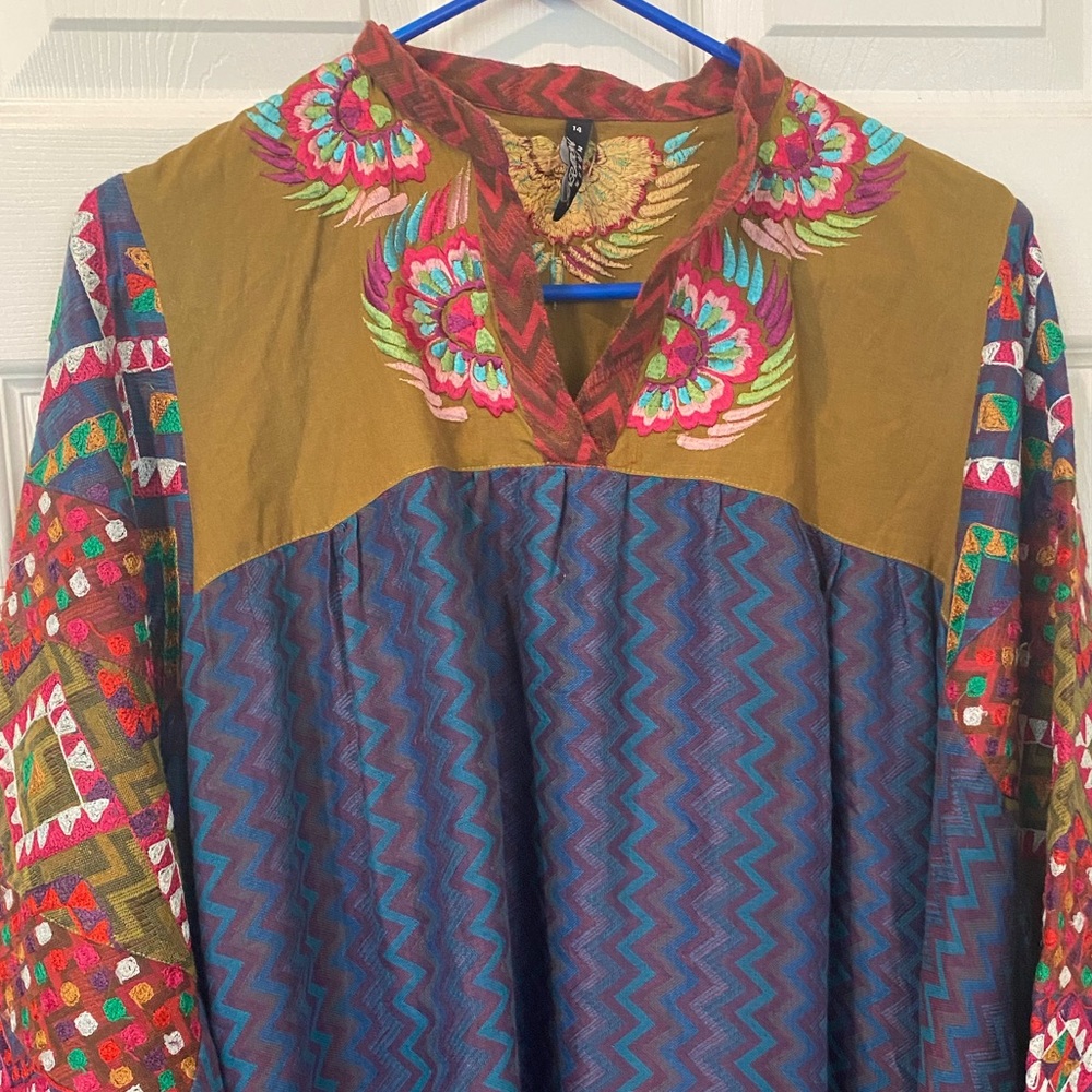 Gorgeous Embroidered Maxi Dress
NWOT     Purchased at Boutique in Carmel,Ca - Picture 2 of 7